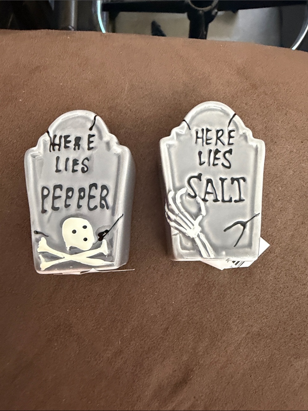 Cracker Barrel Halloween Tombstone Salt & Pepper Shakers - Gray